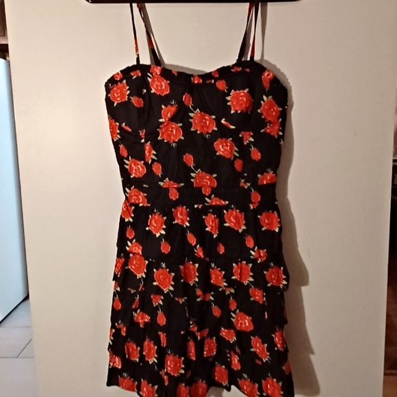 Roses dress - Picture 1 of 2